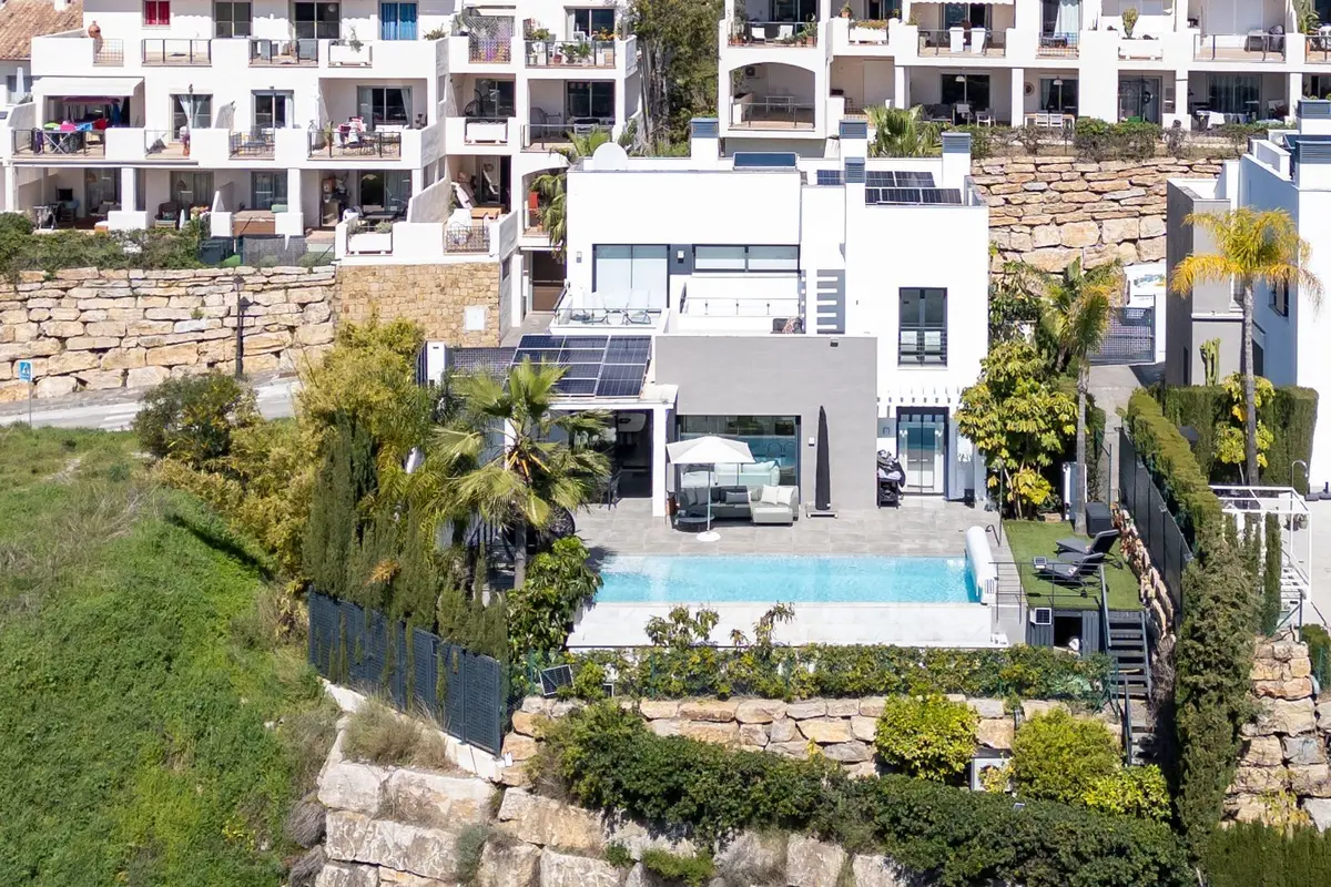 Detached Villa in Selwo