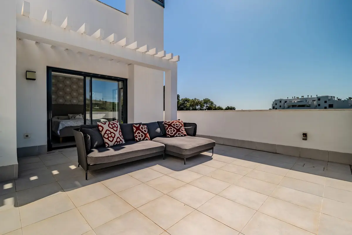 Detached Villa in Selwo