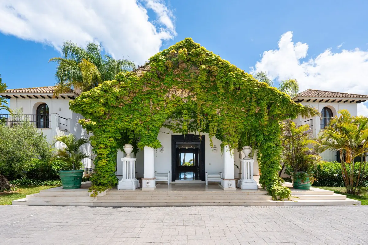 Detached Villa in Estepona