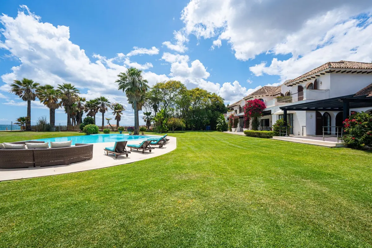 Detached Villa in Estepona