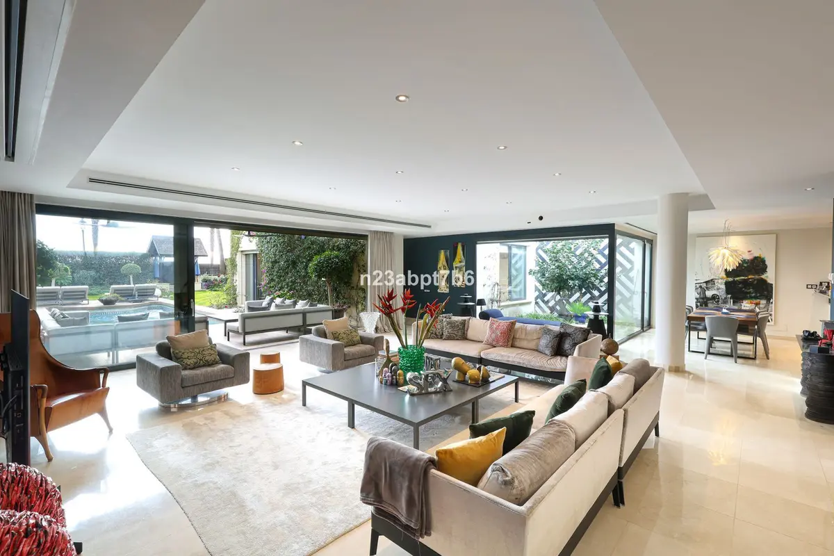 Detached Villa in Puerto Banús