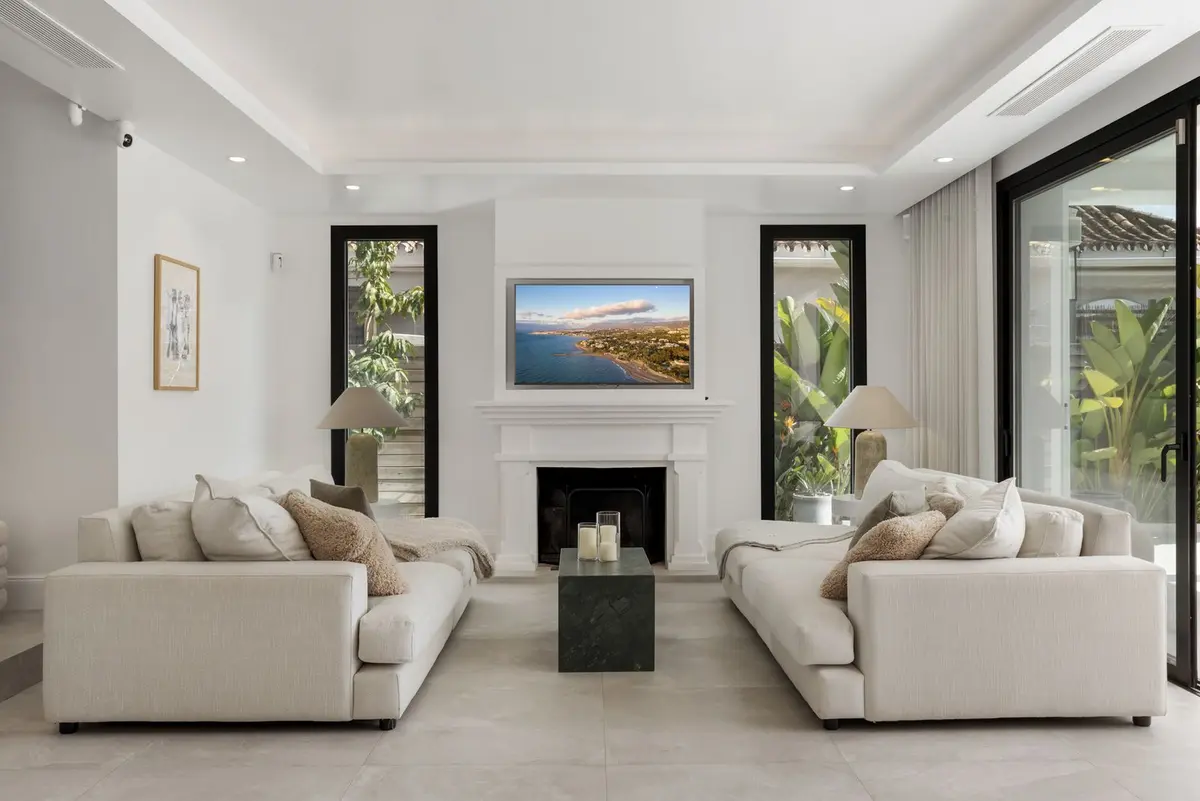 Detached Villa in Nueva Andalucía