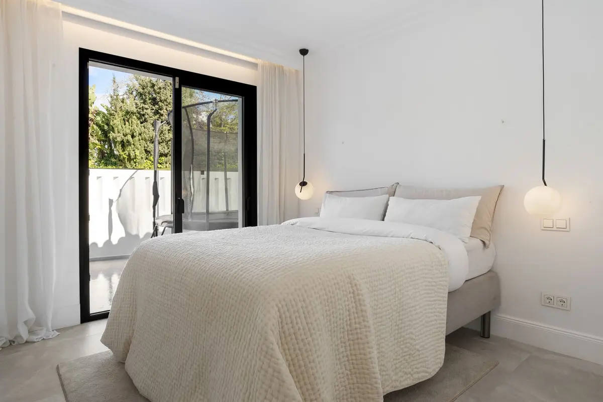 Detached Villa in Nueva Andalucía