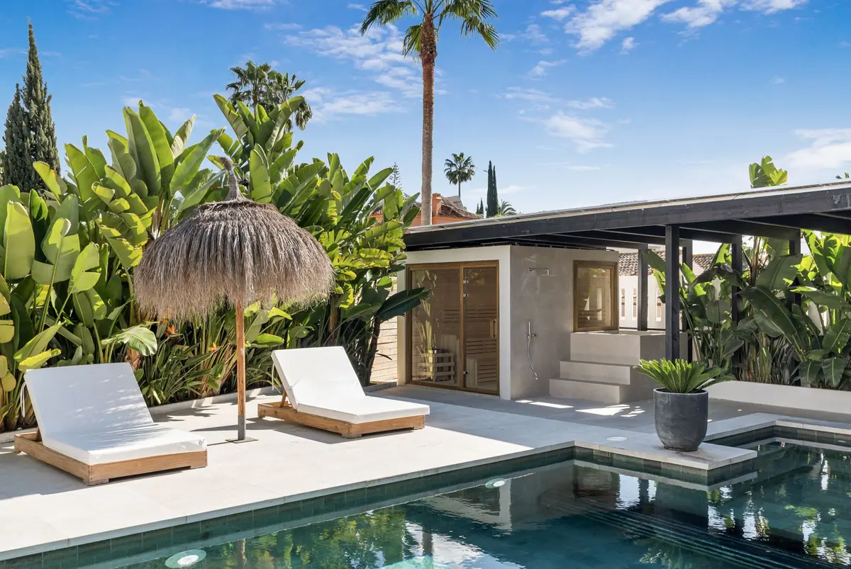 Detached Villa in Nueva Andalucía