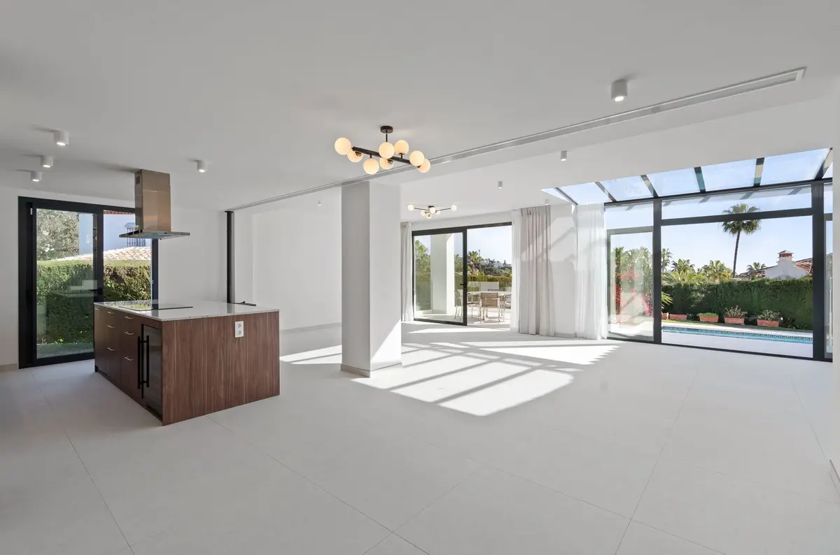 Detached Villa in Elviria