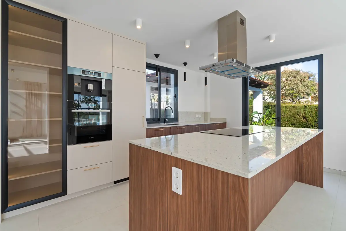 Detached Villa in Elviria