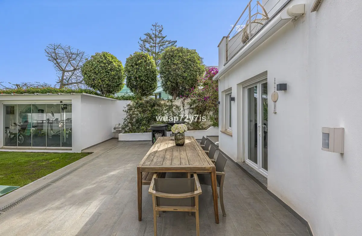 Detached Villa in Guadalmina Alta