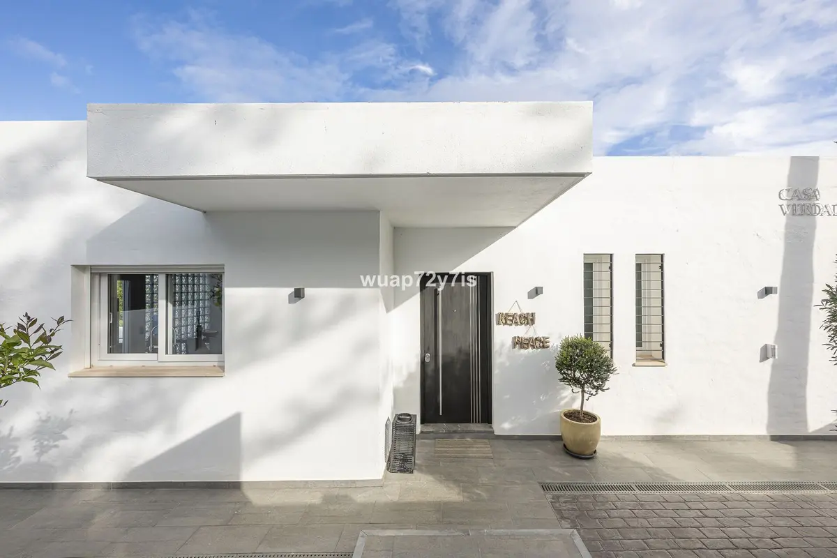 Detached Villa in Guadalmina Alta