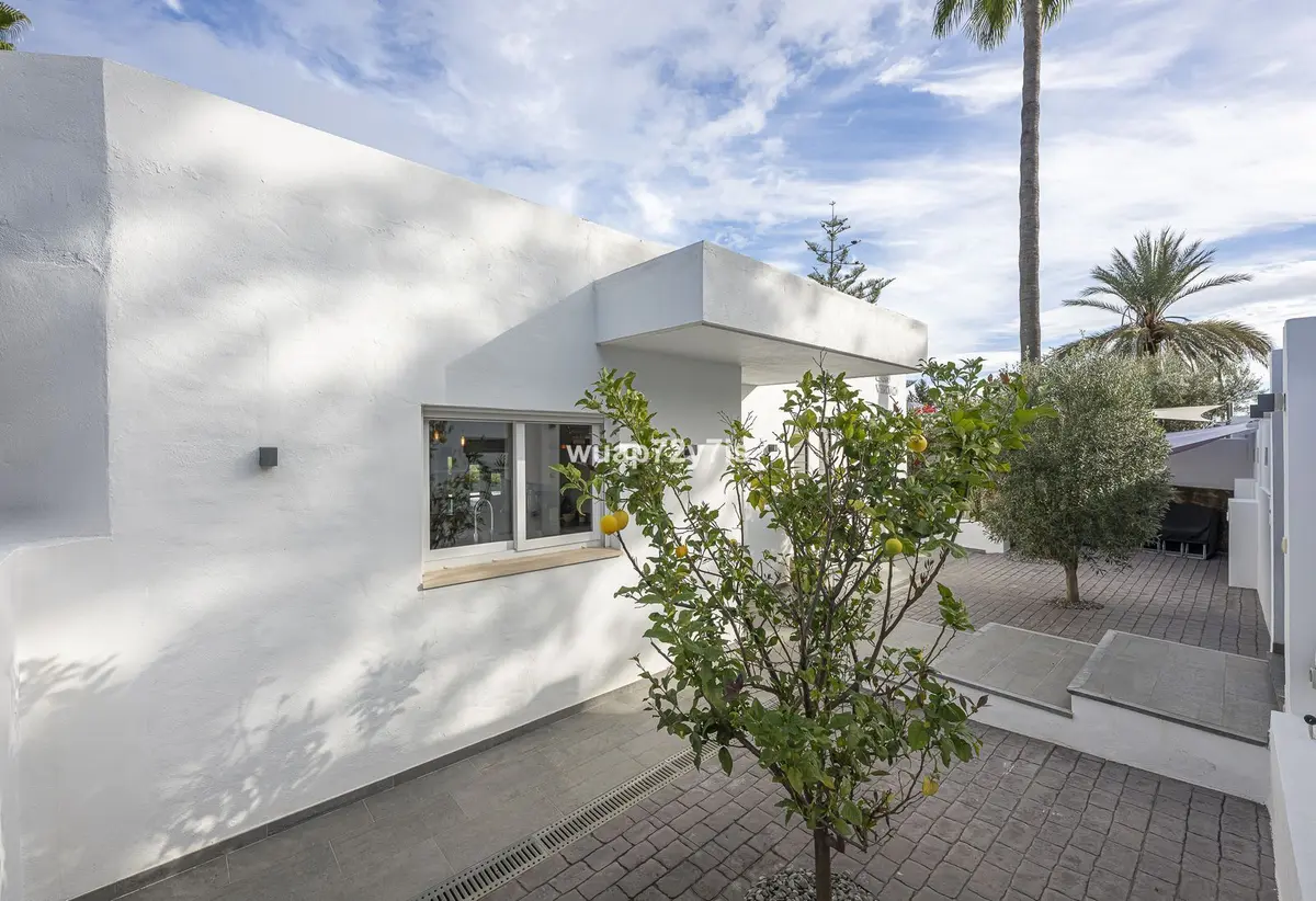 Detached Villa in Guadalmina Alta