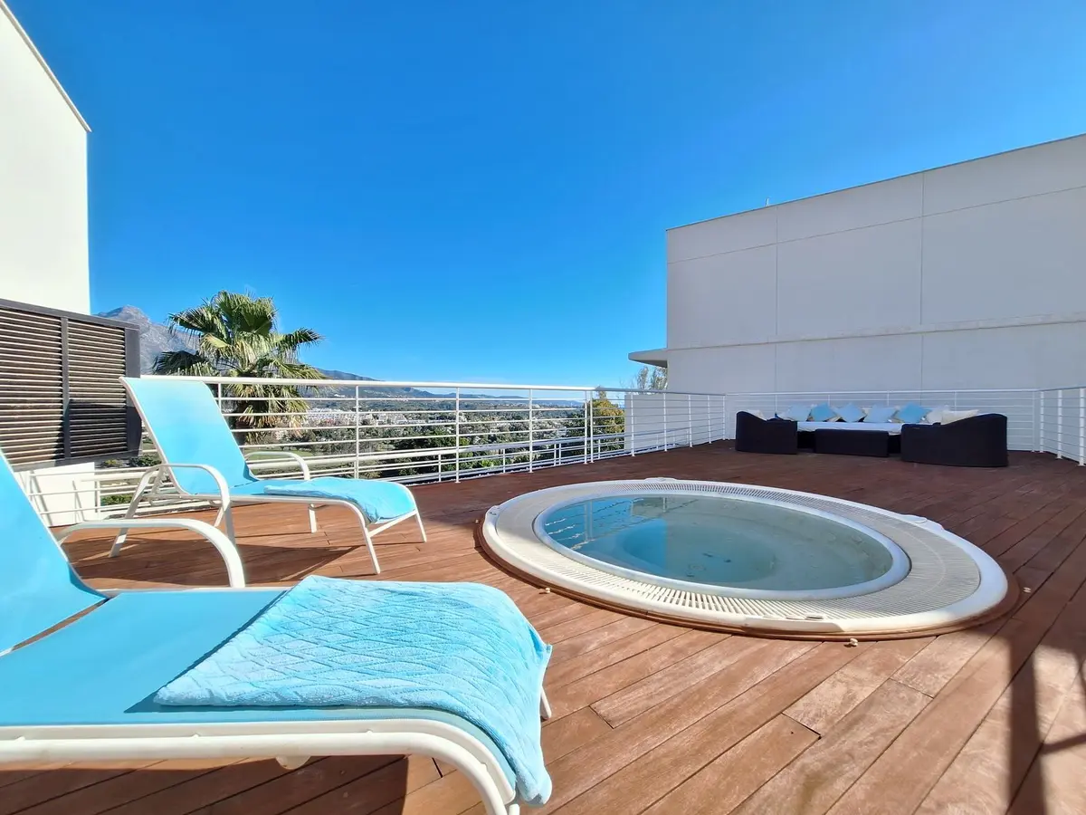 Penthouse Duplex in Nueva Andalucía