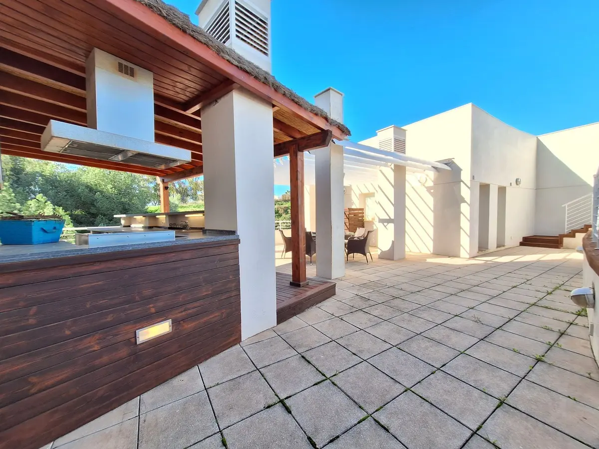 Penthouse Duplex in Nueva Andalucía
