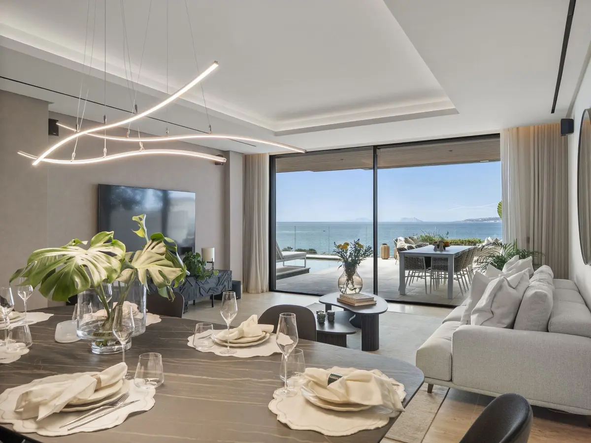 Middle Floor Apartment in Estepona