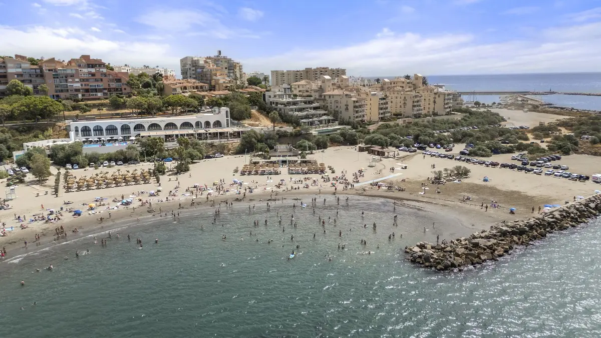 Middle Floor Apartment in Estepona
