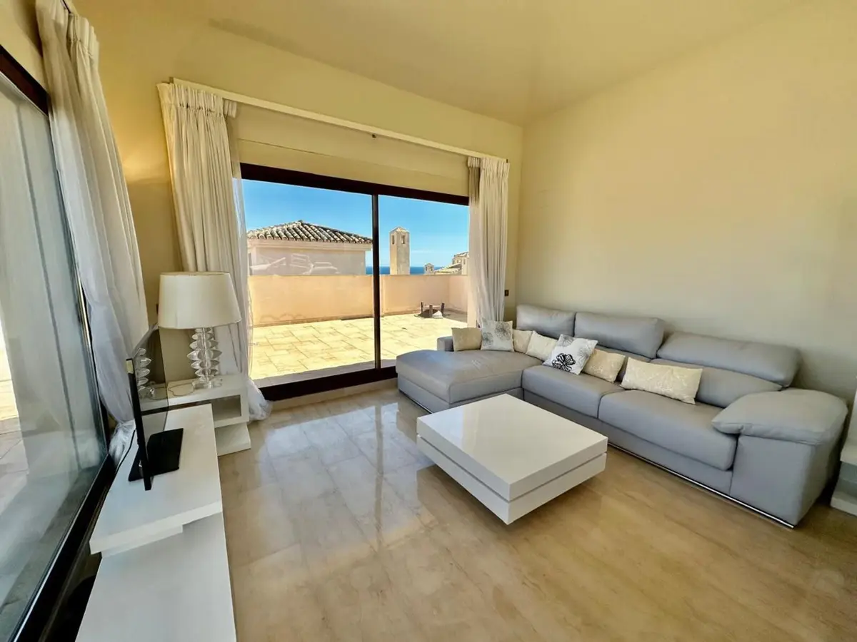 Penthouse Duplex in Nueva Andalucía
