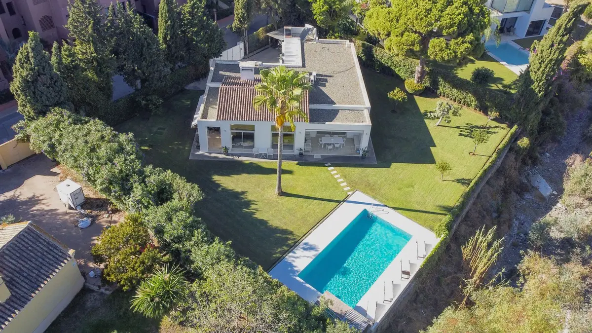 Detached Villa in Guadalmina Baja