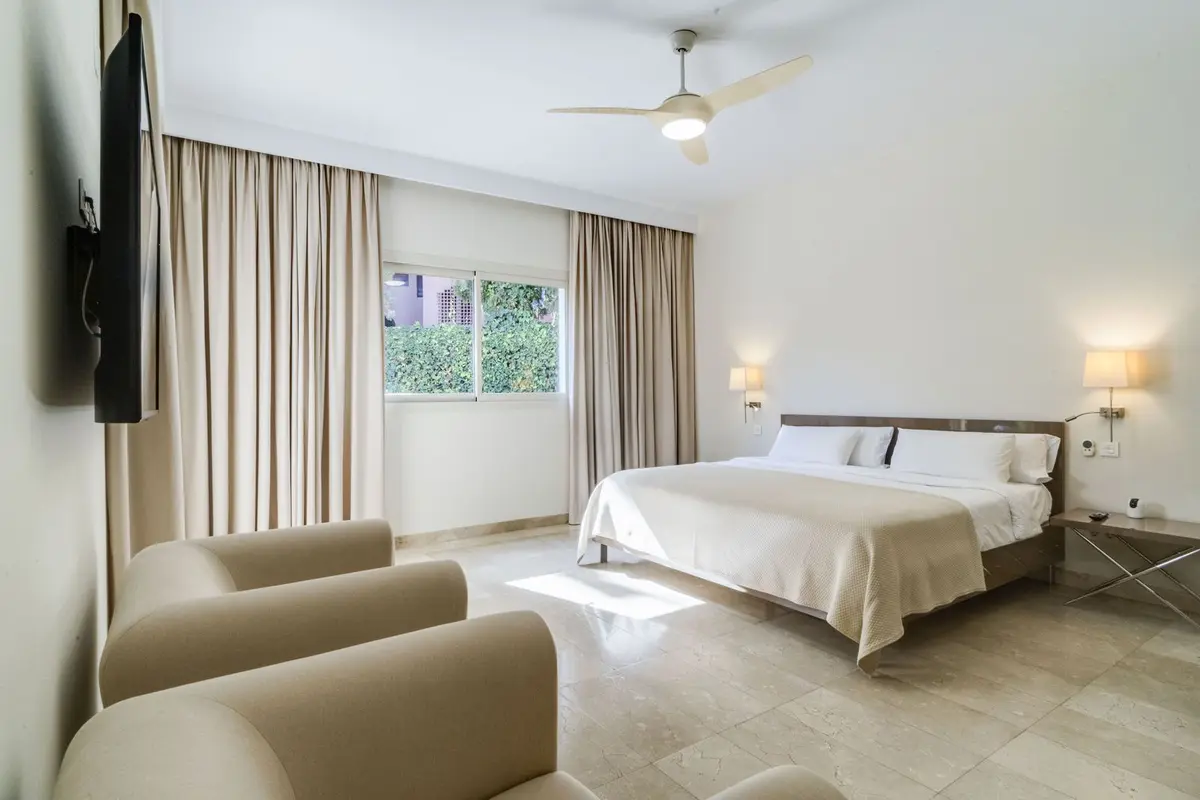 Detached Villa in Guadalmina Baja