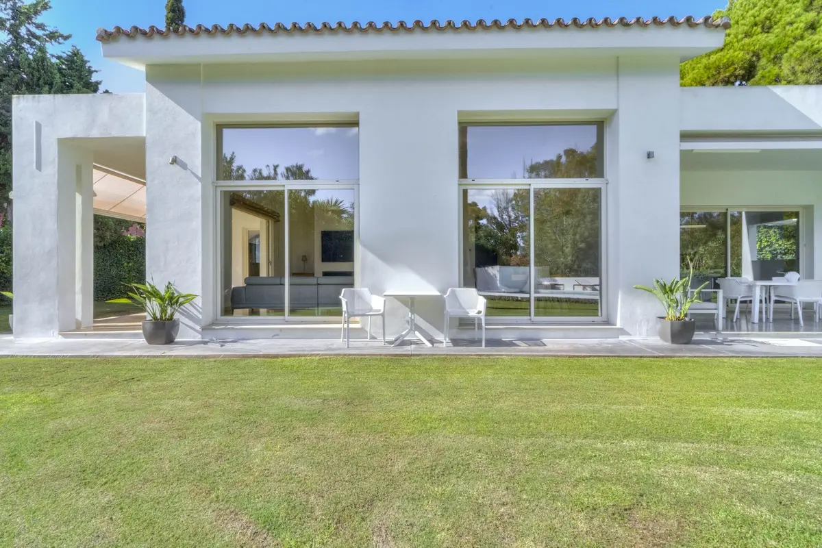 Detached Villa in Guadalmina Baja