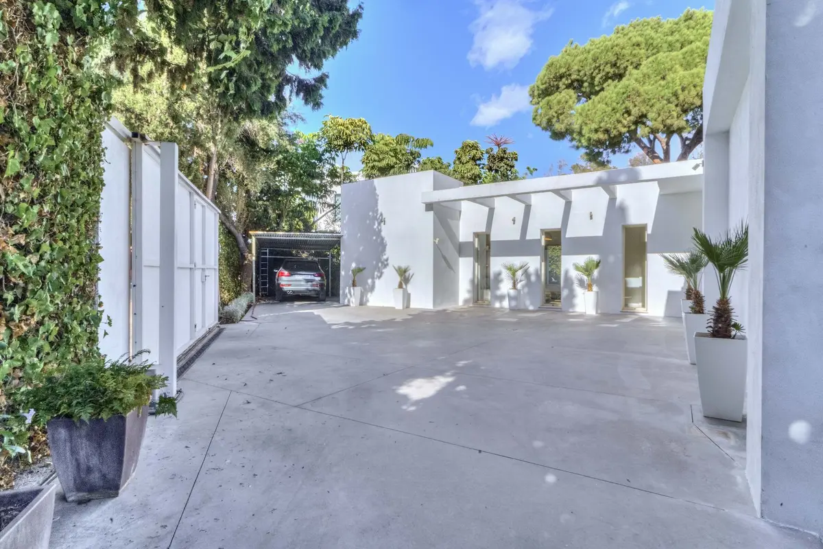 Detached Villa in Guadalmina Baja