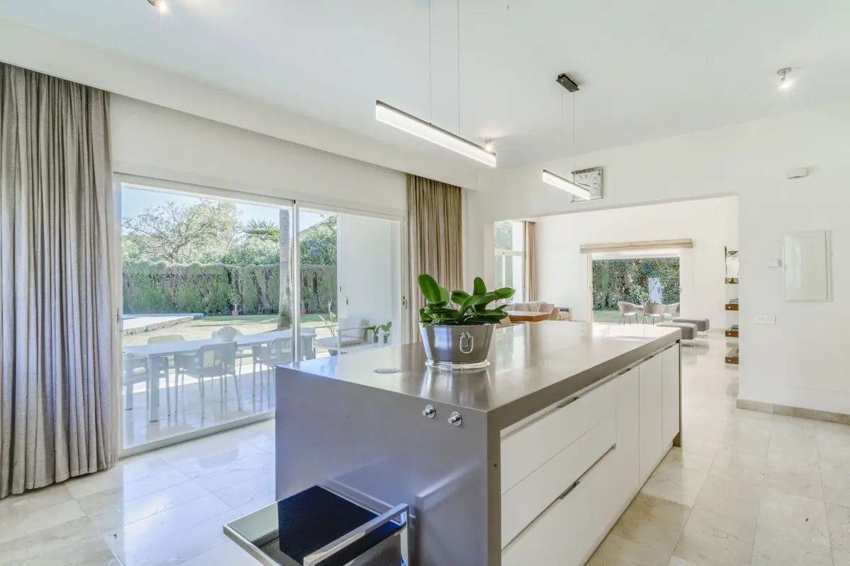 Detached Villa in Guadalmina Baja