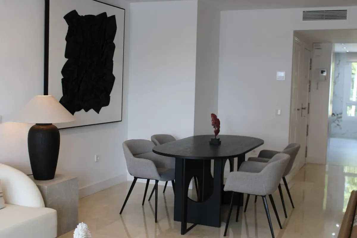 Middle Floor Apartment in Marbella