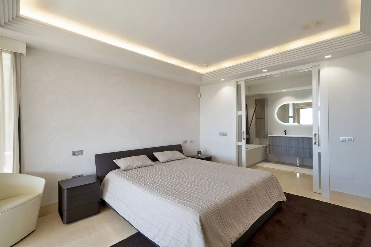 Middle Floor Apartment in Nueva Andalucía