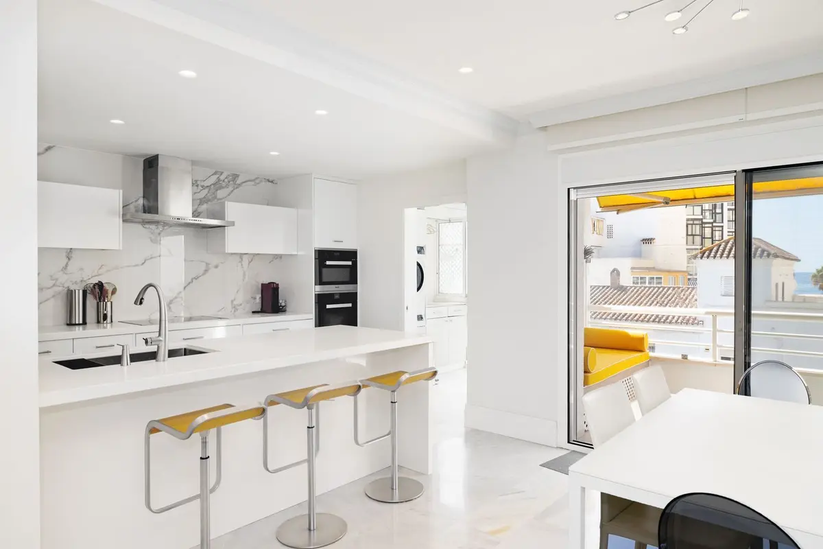 Middle Floor Apartment in Marbella