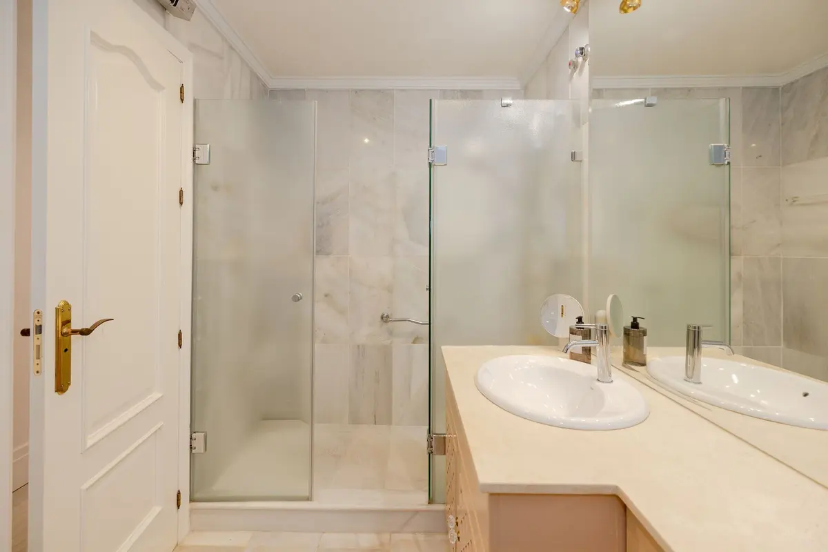 Middle Floor Apartment in Marbella