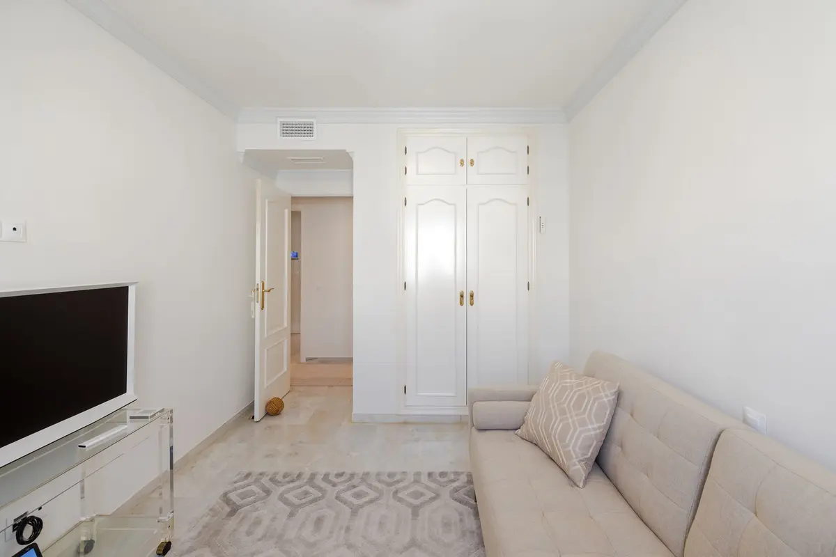 Middle Floor Apartment in Marbella