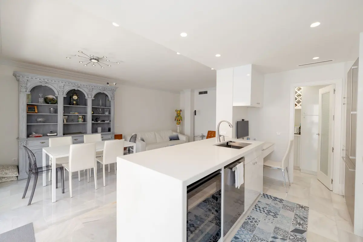 Middle Floor Apartment in Marbella