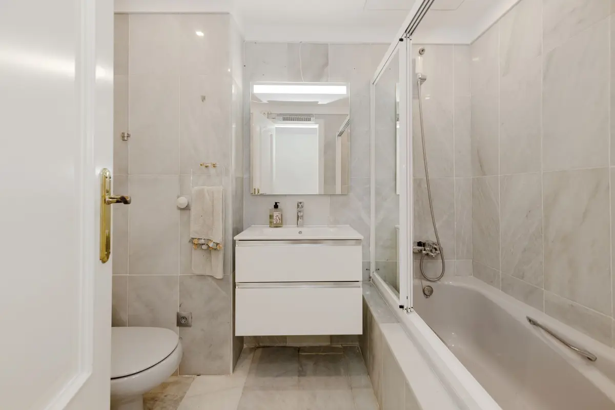 Middle Floor Apartment in Marbella