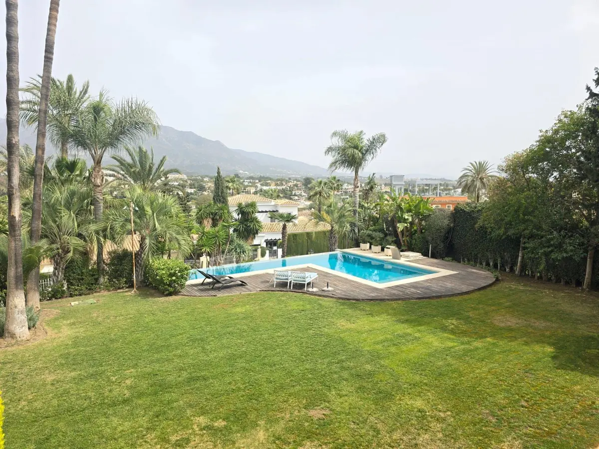 Detached Villa in Marbella