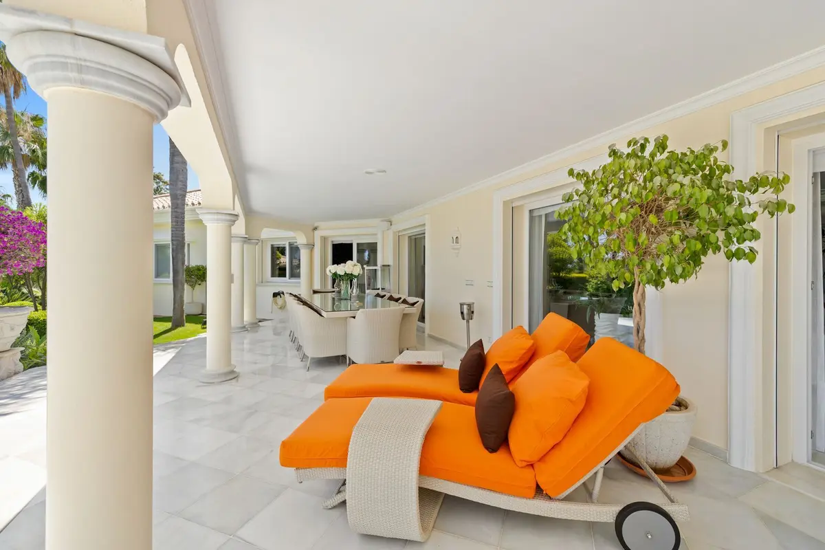 Detached Villa in Nueva Andalucía