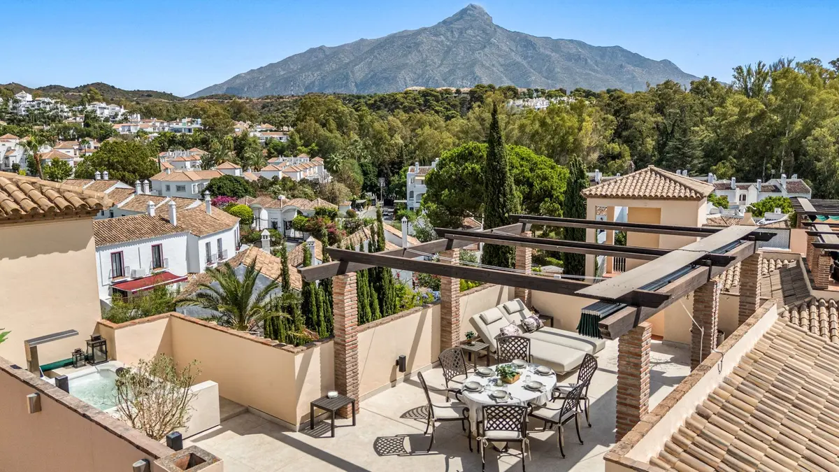 Penthouse Duplex in Nueva Andalucía