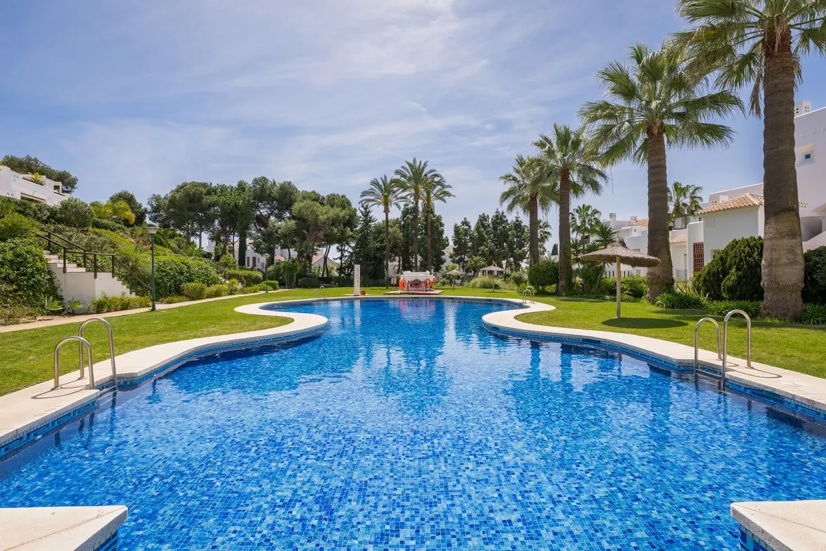 Middle Floor Apartment in Marbella