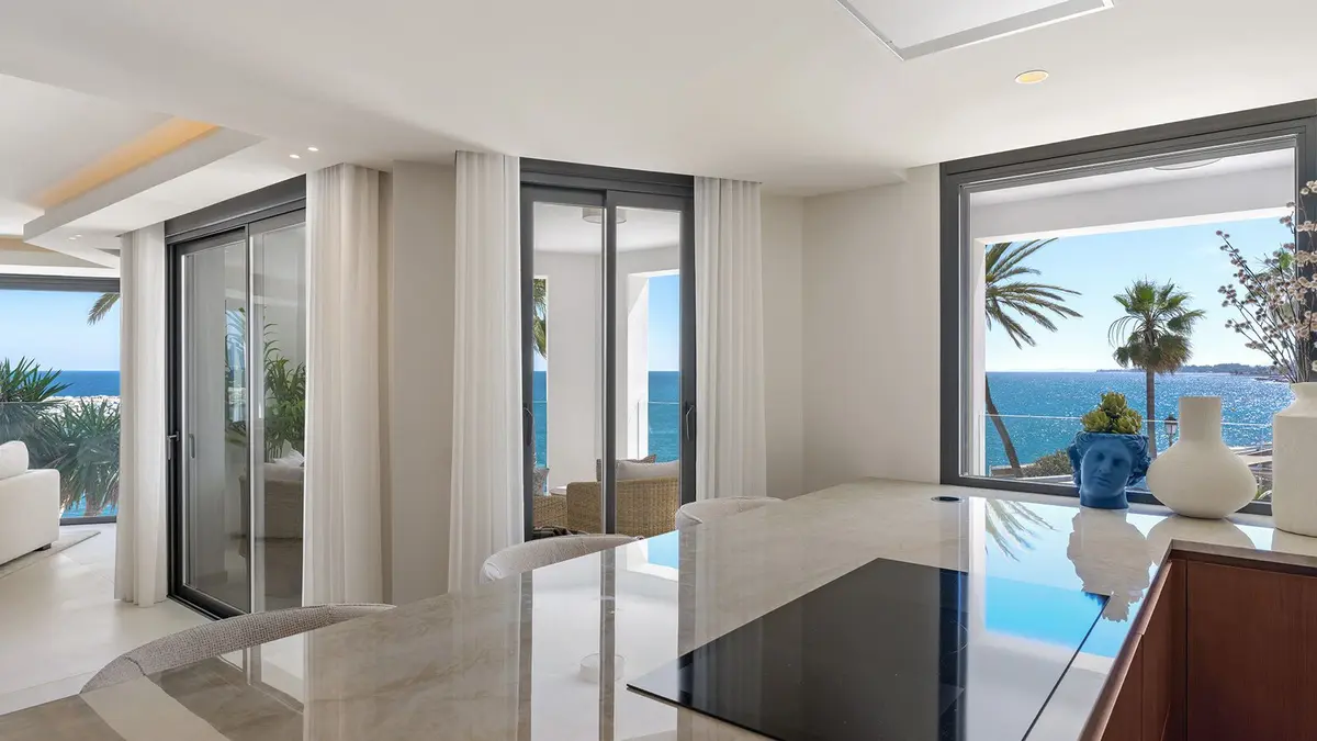 Middle Floor Apartment in Puerto Banús
