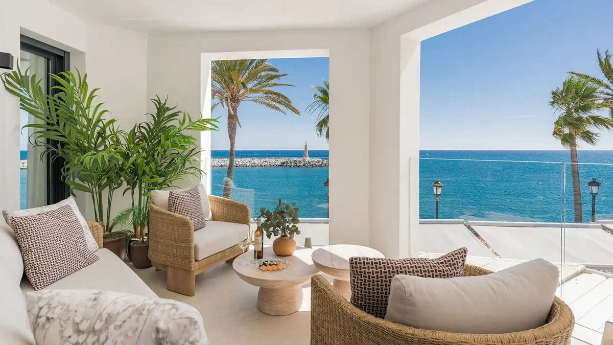 Middle Floor Apartment in Puerto Banús
