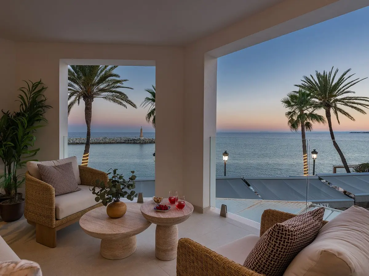 Middle Floor Apartment in Puerto Banús