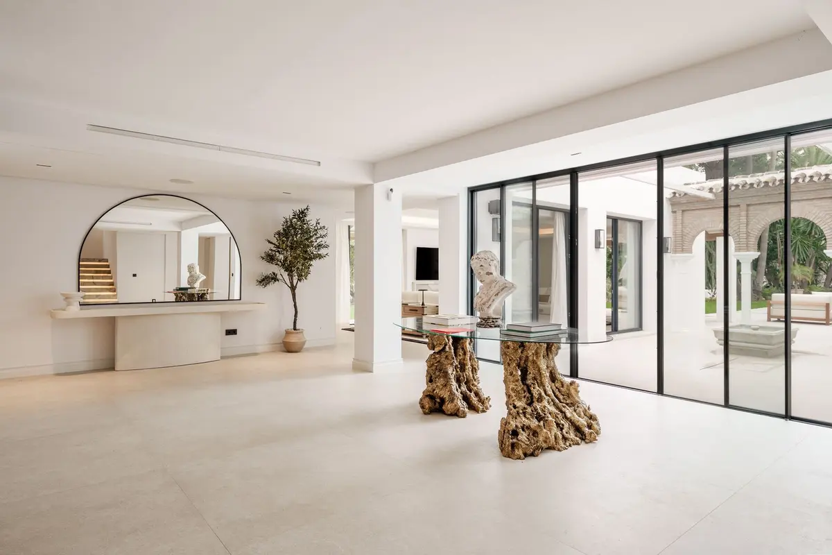Detached Villa in Nueva Andalucía