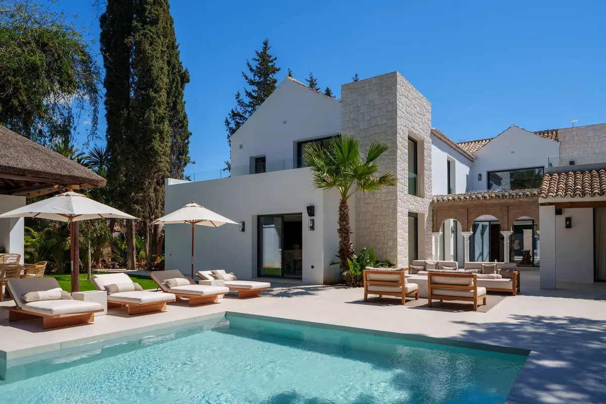 Detached Villa in Nueva Andalucía