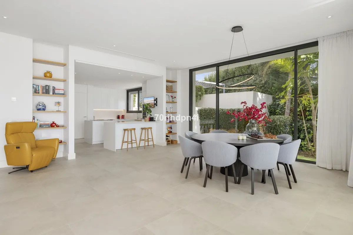 Detached Villa in Cabopino