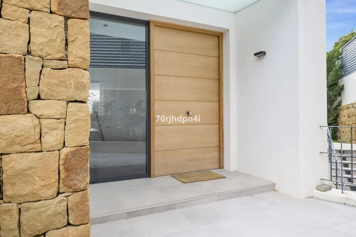 Detached Villa in Cabopino