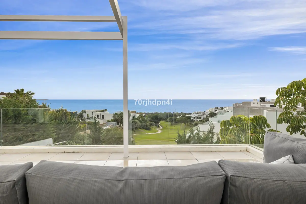 Detached Villa in Cabopino
