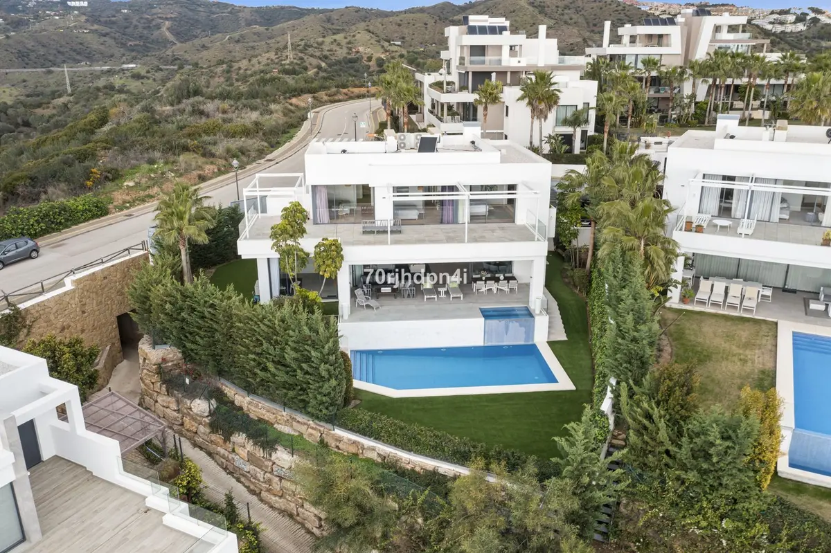 Detached Villa in Cabopino