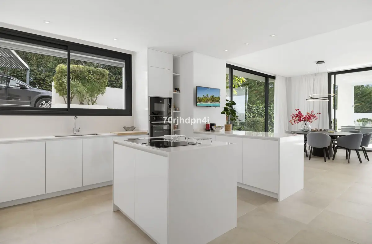 Detached Villa in Cabopino