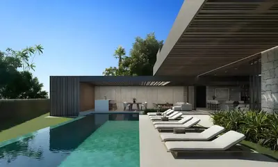 Beachside 6 Bedroom Villa in Nueva Andalucía