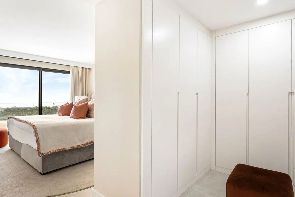 Middle Floor Apartment in Estepona