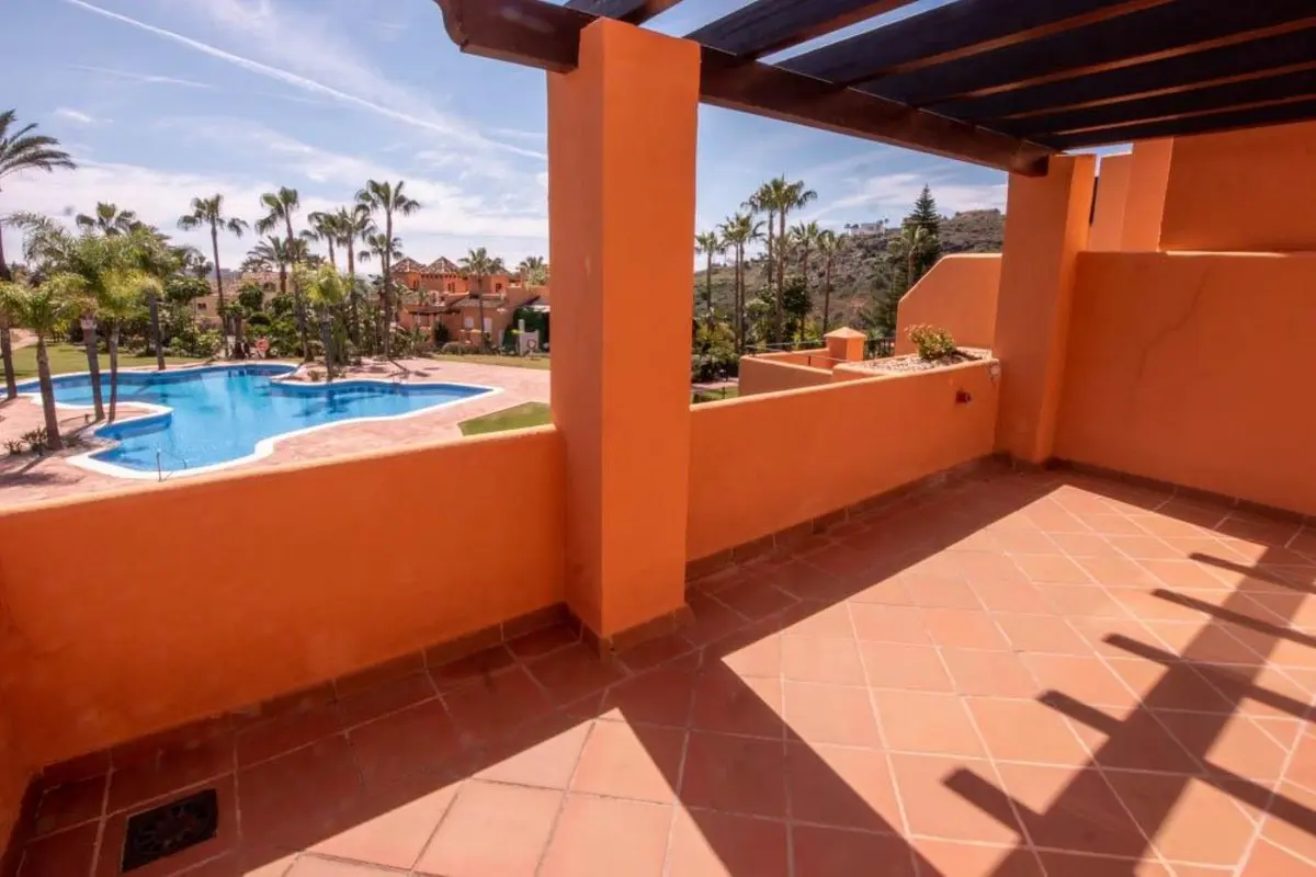 Semi-Detached House in El Paraiso