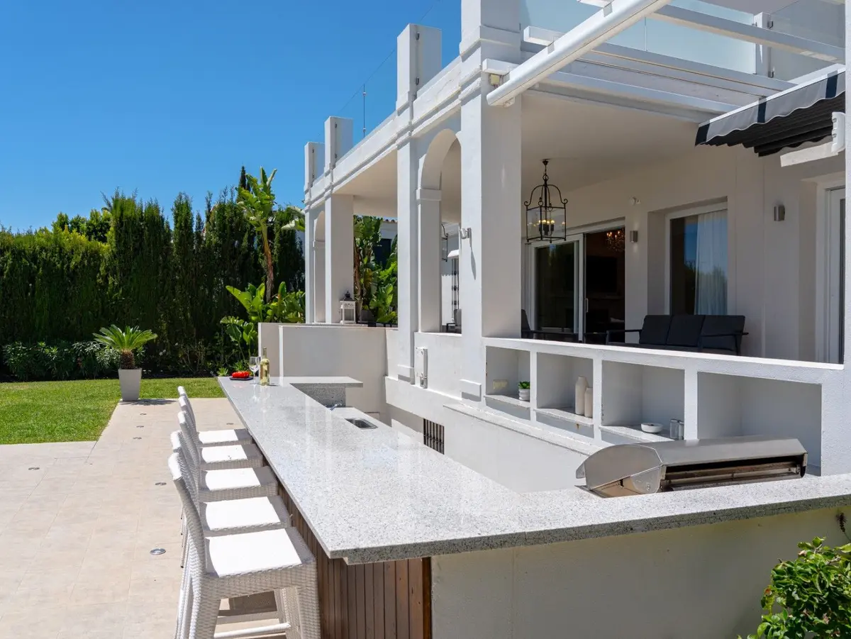 Detached Villa in Nueva Andalucía