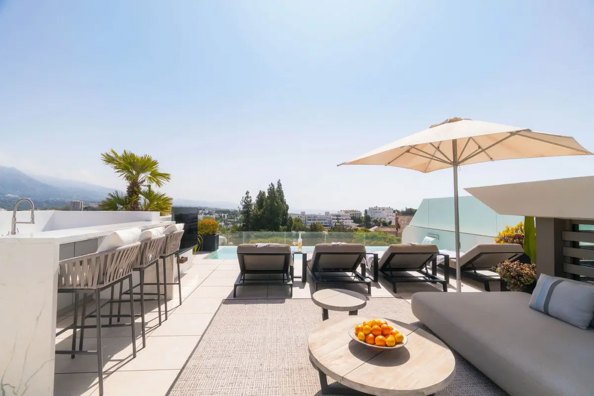 Detached Villa in Nueva Andalucía