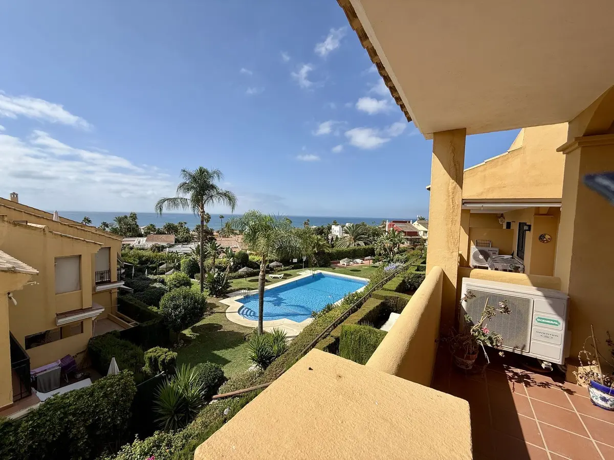 Semi-Detached House in Elviria